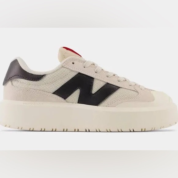 New Balance CT302 Sneaker in Beige - Picture 1 of 11
